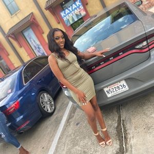 Meet your Posher, Lakaylia